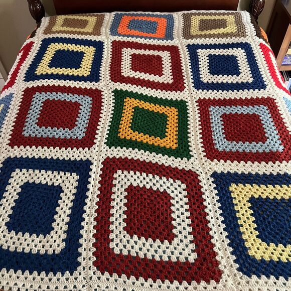 Vtg Large Granny Square Crochet Afghan White Trim Full Queen 86" x 88" Handmade - Picture 5 of 5